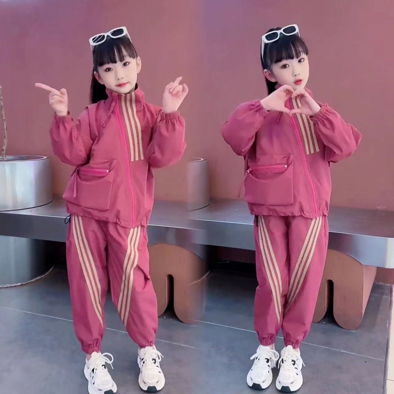 Trajes de niñas primavera y otoño 2025 nueva moda cool ropa infantil con un conjunto completo de ropa deportiva infantil de primavera de niñas