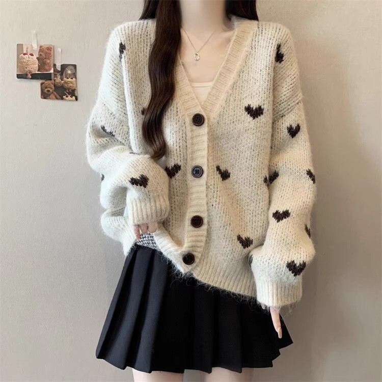 Korean Style Lazy Style Heart Jacquard Sweater for Women in Autum Plus Size Fat Girl Design Sense Fashionable Slimming Look Knitted Cardigan Korean Style Lazy Style Heart Jacquard Sweater for Women in Autum Plus Size Fat Girl Design Sense Fashionable Slimming Look Knitted Cardigan