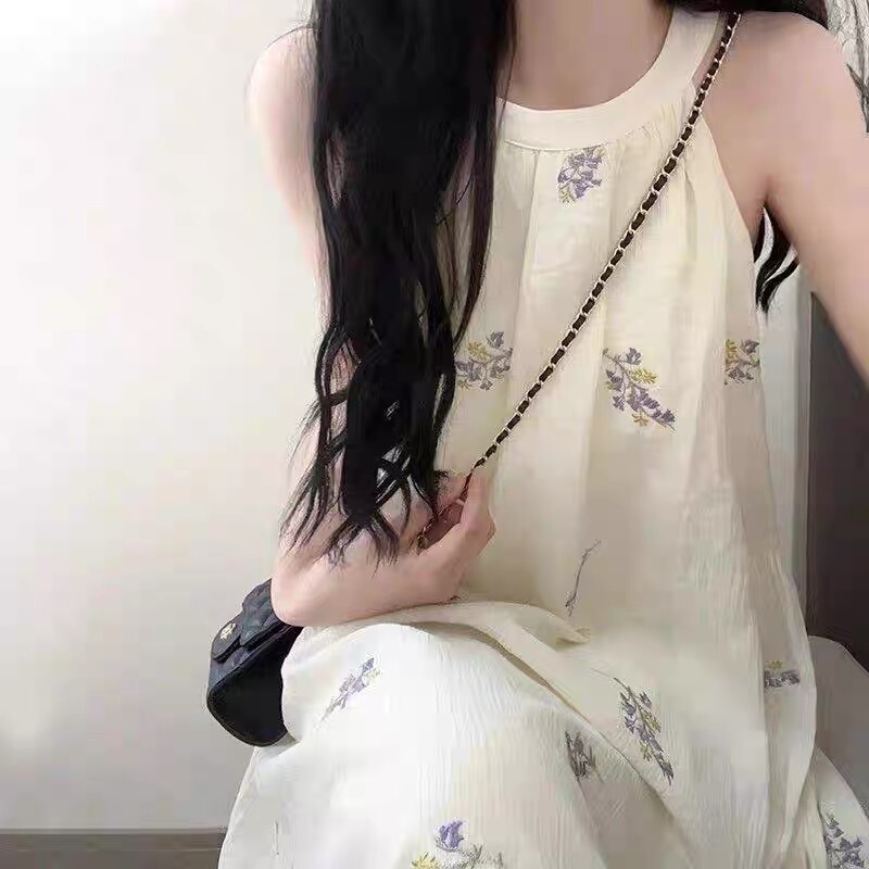 Fresh and Natural Forest Style Embroidered Halterneck Dress for Women in Summer, Petite and Elegant Seaside Vacation Sleeveless Floral Long Dress