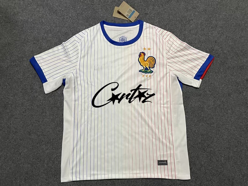 サッカーユニフォーム ファンバージョン ジャージ 半袖 ブラジル フラメンゴ 日本 イタリア ドイツ トレンド ファンの必需品|undefined