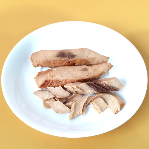 Duoduoduomeng steamed fish sticks wholesale pet snacks wet food packaged into kitten rice tuna nutritional cat food