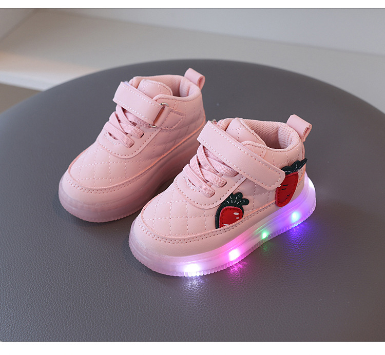 Childrens Light Up Sneakers Strawberry Cartoon Walking Shoes_voghion.com