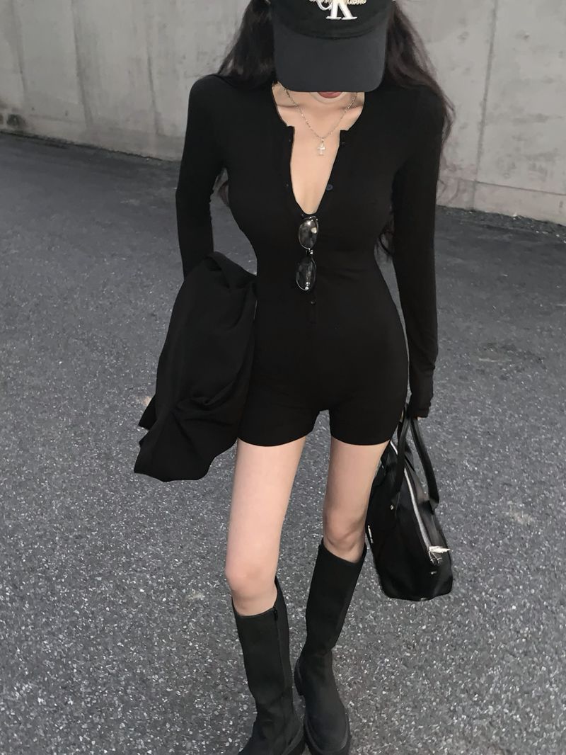 American style hot girl style design feeling tight fit jumpsuit spring women's 2024 new waist slimming sports short pants