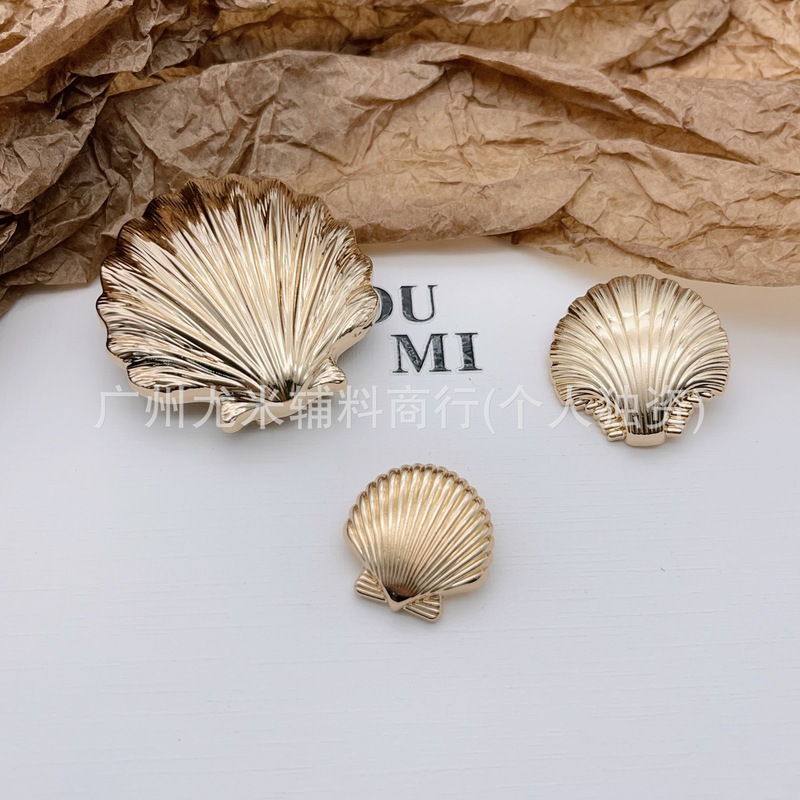 Ocean Style Fashion High-End Shell Metal Decorative Buckle Intimates Swimsuit Silk Scarf Clothing Accessories Hand-Sewn Buttons Ocean Style Fashion High-End Shell Metal Decorative Buckle Intimates Swimsuit Silk Scarf Clothing Accessories Hand-Sewn Buttons