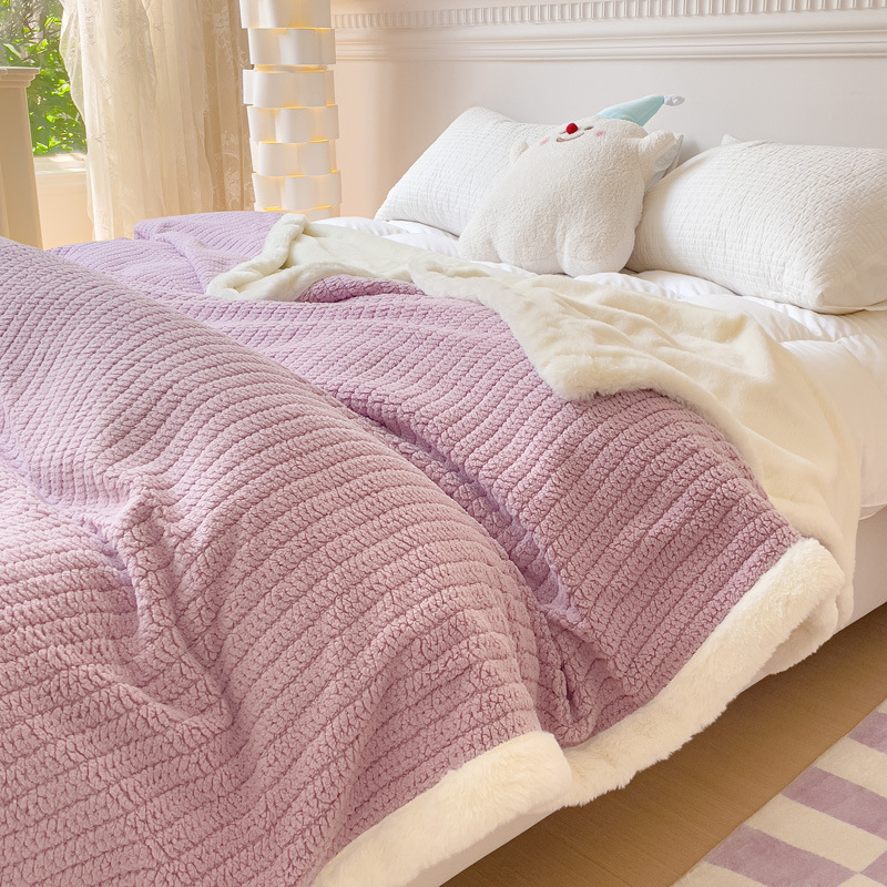 Nueva manta de piel de conejo gruesa de doble capa manta de felpa de conejo cálida de otoño e invierno manta de regalo de terciopelo de leche fabricante al por mayor