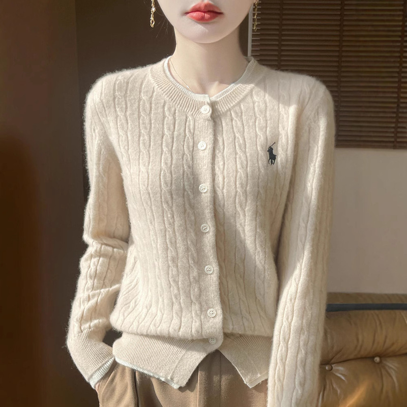 Autumn and Winter New Fake Two-piece Cardigan Women's Twists Knitted Coat Without Horse Embroidered Sweater Round Neck Loose Base Top