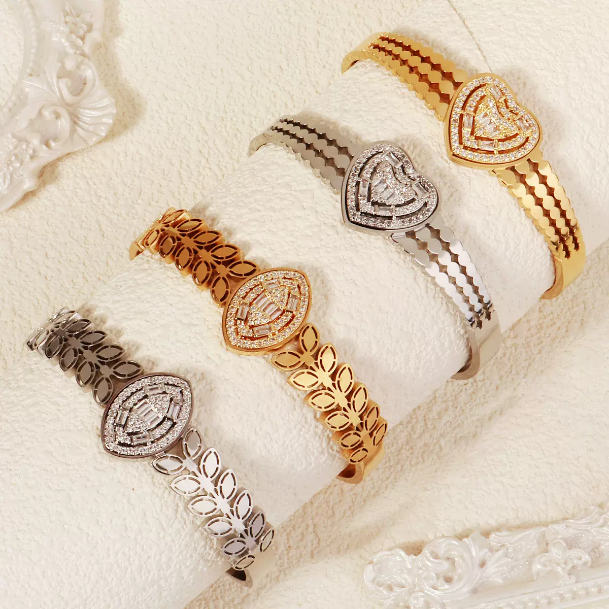 欧美小众时尚开口镯ins风心形镶锆镯子跨境新款高品质不锈钢手镯