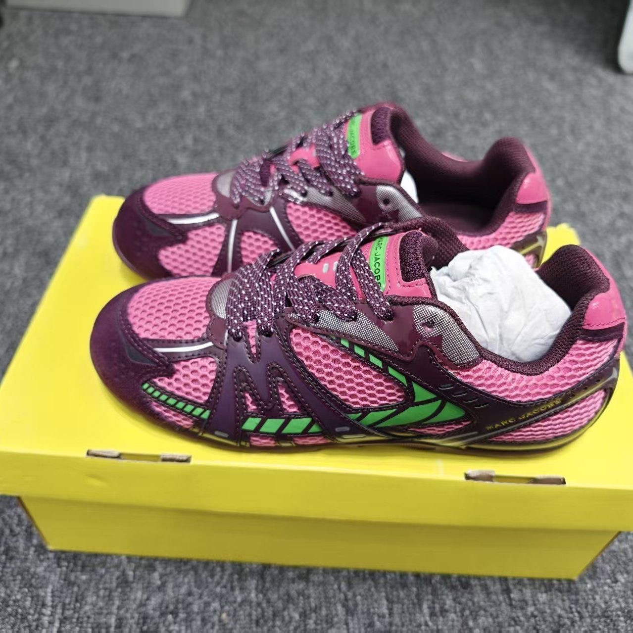 European Foreign Trade Men's And Women's Shoes, High-end Spliced...