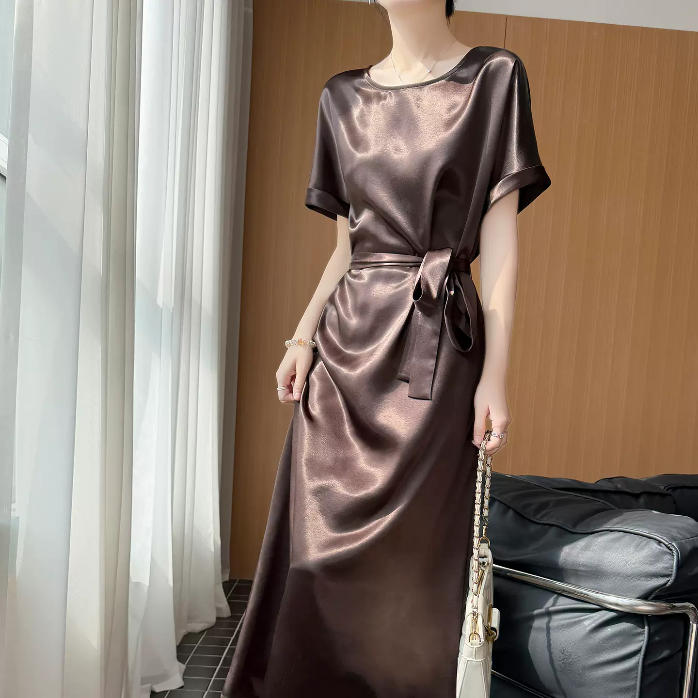 夏季鎏金缎醋酸连衣裙女高端大牌短袖收腰系带高级感法式气质长裙