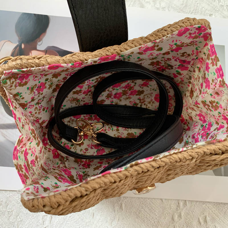 285g Weight Weave Fashion Element Flip Cover Closure Type Women's Paper Color Block Vacation Weave Square Flip Cover Straw Bag