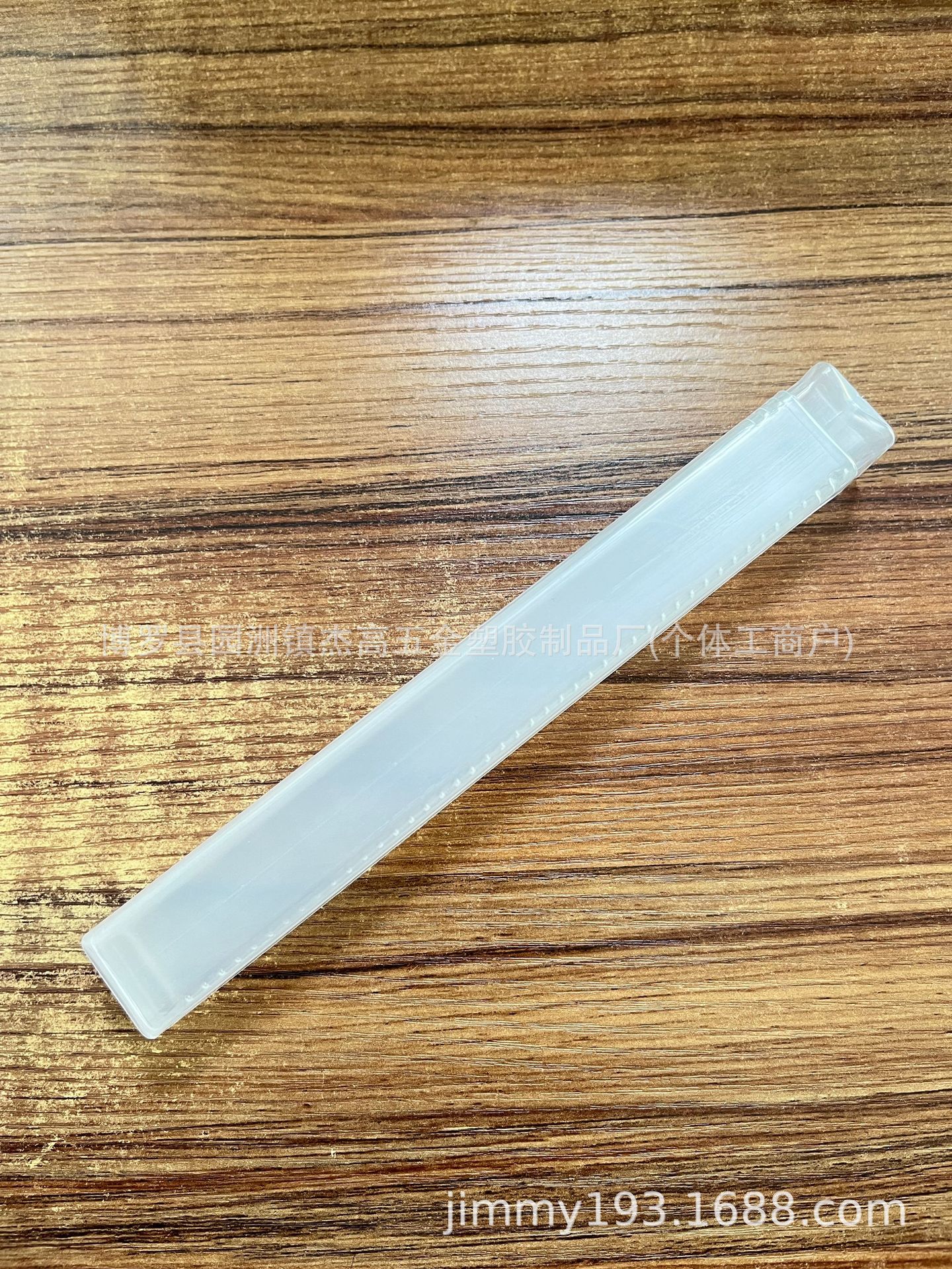 0abcbf1eaa1d1a868256663fb1bf18