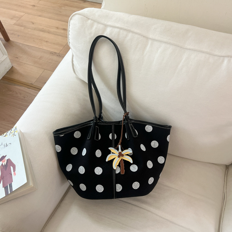 Bolsas casuales de gran capacidad para mujeres 2026 nuevas bolsas axilales de moda, bolsas de hombro simples para viajar image 9
