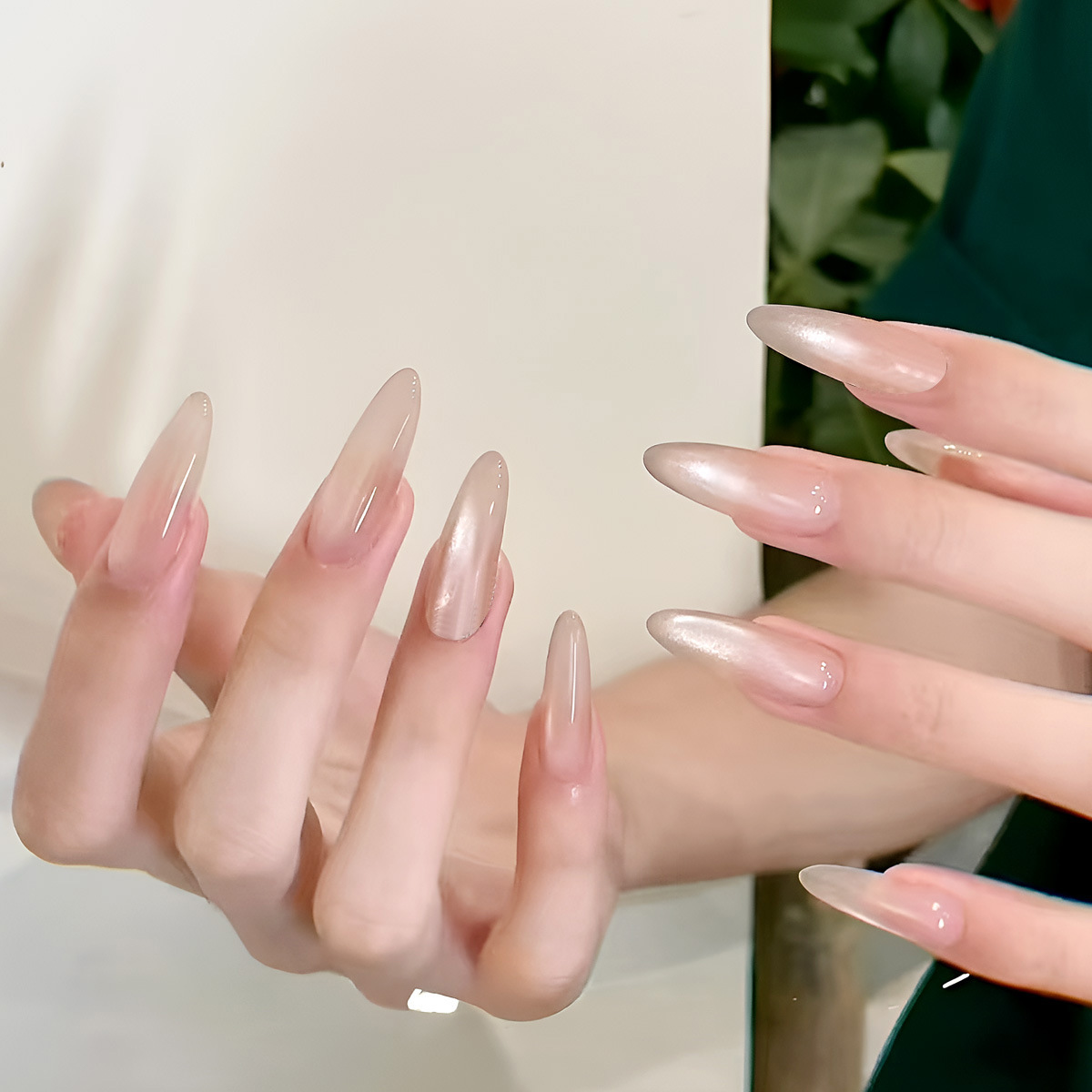 Uñas postizas hechas a mano con diamantes de imitación brillantes, estilo popular, uñas postizas de alta gama, estilo puro y sensual, efecto iluminador, piezas de uñas postizas hechas a mano.