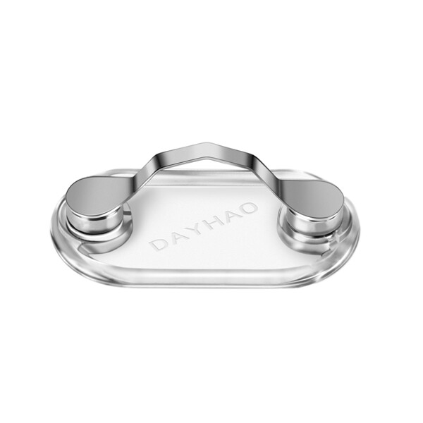 Magnetic brooch