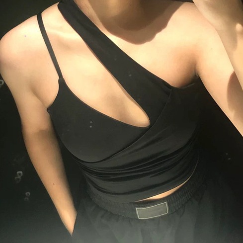 女子新型クロス美背セクシースポーツ下着女性ジム胸パッドプラティヨガランニングブラジャー