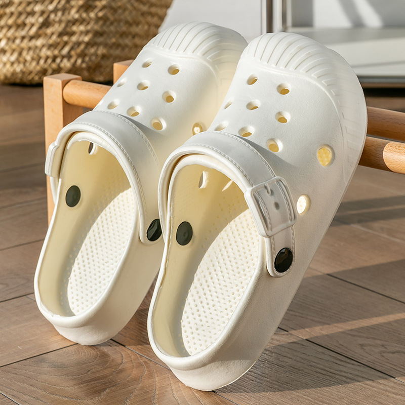 Zapatos de verano para mujeres pareja de arena antideslizante fondo grueso antiodor fugas zapatillas frías para hombres pisando mierda