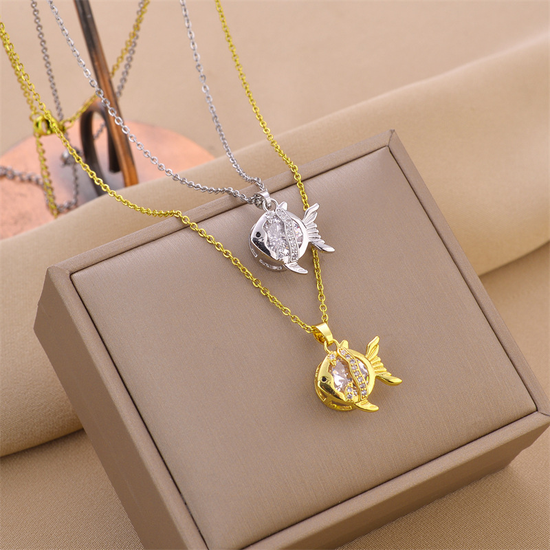 9g Weight Rhinestones Inlay Material Necklace Classification Cute Fish Titanium Steel Inlay Rhinestones Necklace