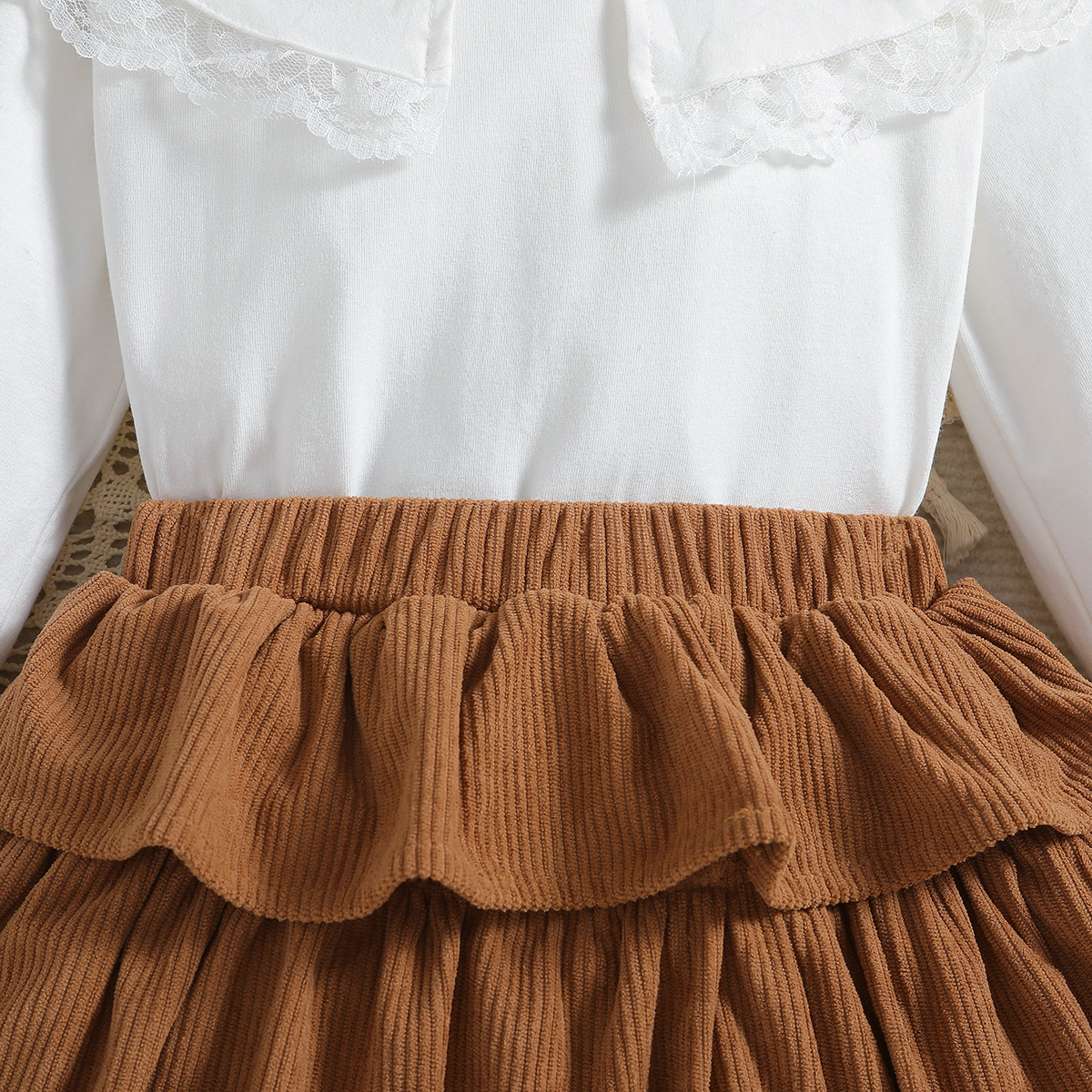 Girls Lace Top And Corduroy Skirt Set For Autumn Outfits_voghion.com