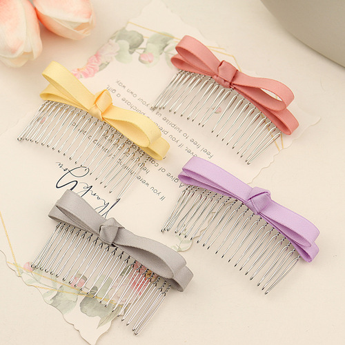 Short bangs combed down, decorative butterfly knot hair accessories, hair clips, hairpins, headbands, hair combs, hair picks, hair forks