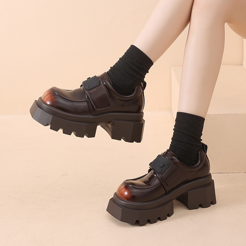 Thick-soled British-style women’s loafers, 2026 spring new collection, popular style, versatile JK single shoes Thick-soled British-style women’s loafers, 2026 spring new collection, popular style, versatile JK single shoes