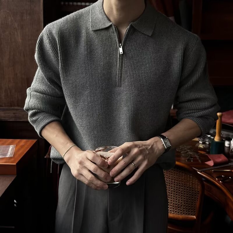 Long-sleeve with zipper