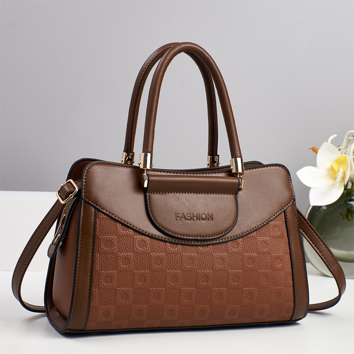 Capacidad Tote bag femenino 2025 nueva primavera y verano casual bolso de hombro portátil bolso grande de cercanías