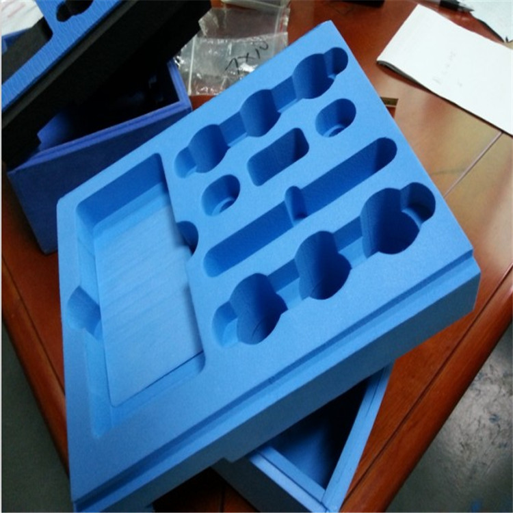 厂家供应硬泡沫EVA45度硬泡沫雕刻成型包装/铝箱45度硬EVA