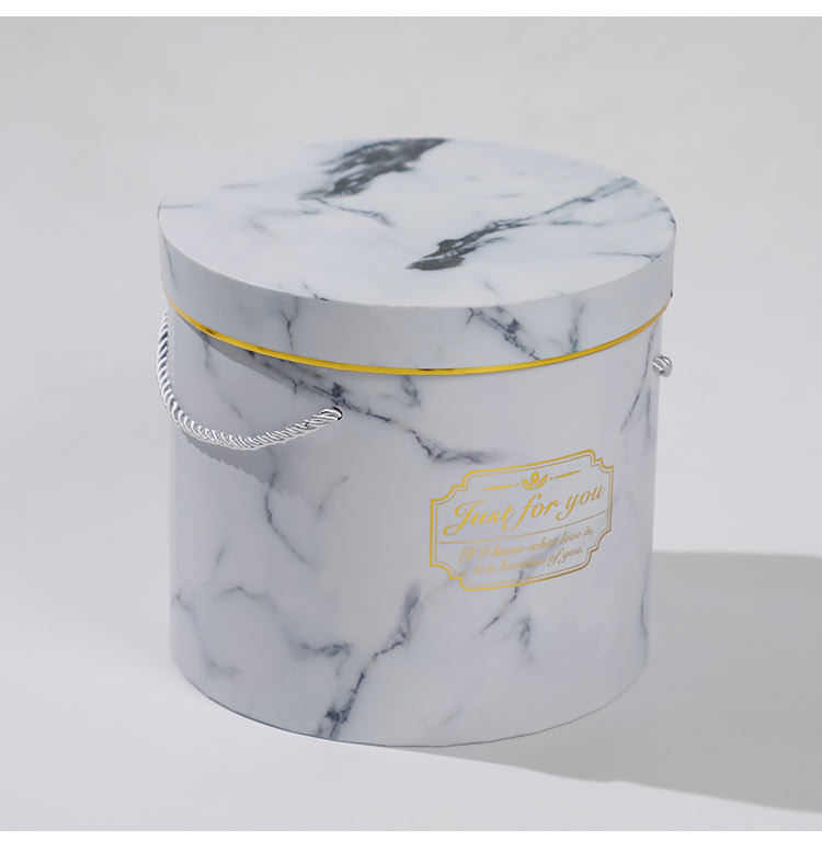 Día de San Valentín chino flor caja redonda cilindro portátil con cubo Mini cubo de la flor caja de regalo en stock