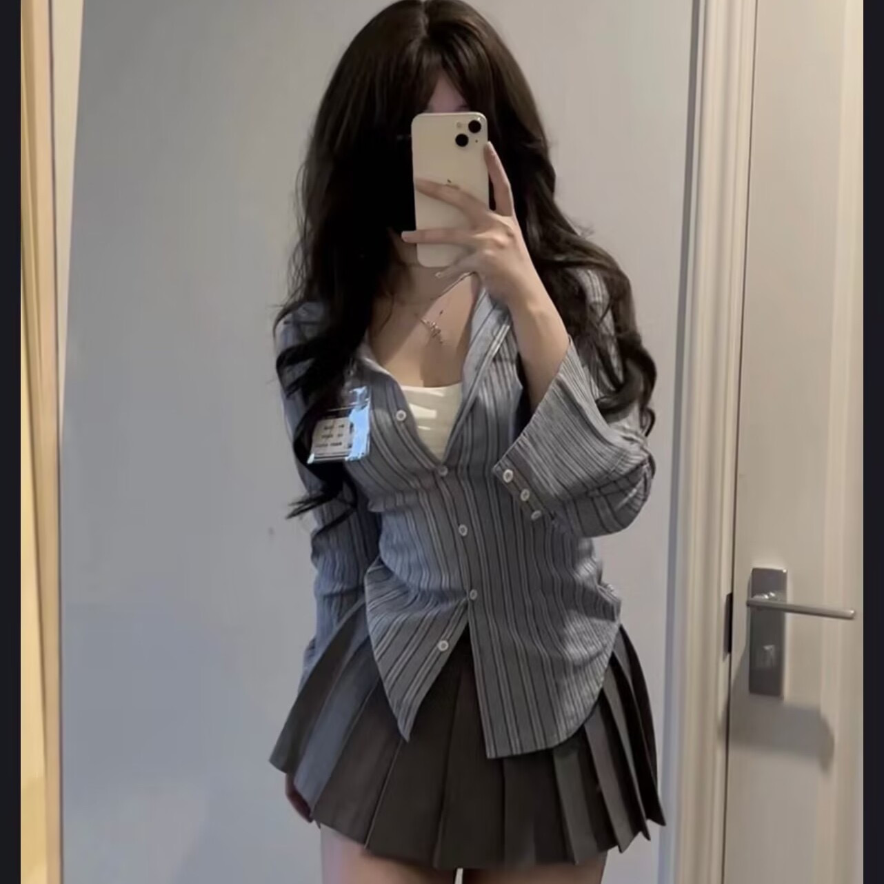 대학 스타일 세트 여성의 2023 봄 새로운 순수 슬림 슬림 줄무늬 셔츠 주름 치마 투피스 세트