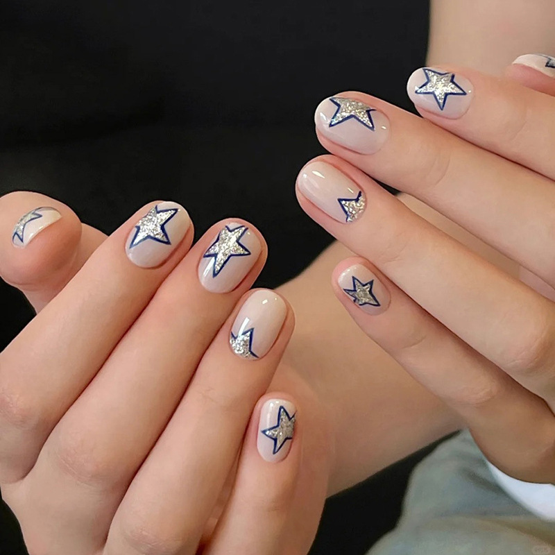 24 pieces of one-size-fits-all fake nails with fine glitter stars, simple and sweet, cool and pinkish, short style nail patches 24 pieces of one-size-fits-all fake nails with fine glitter stars, simple and sweet, cool and pinkish, short style nail patches