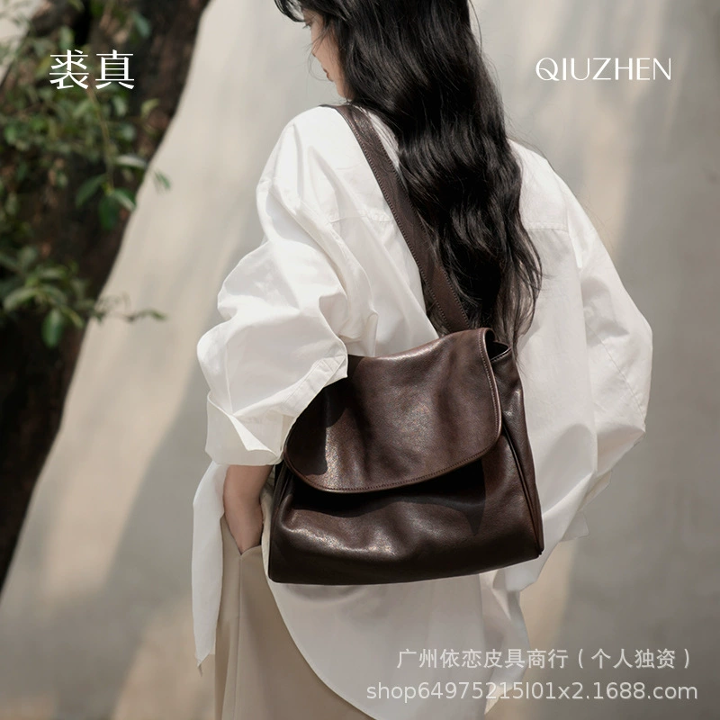 Capacious leather one-shoulder bag, cowhide, genuine leather