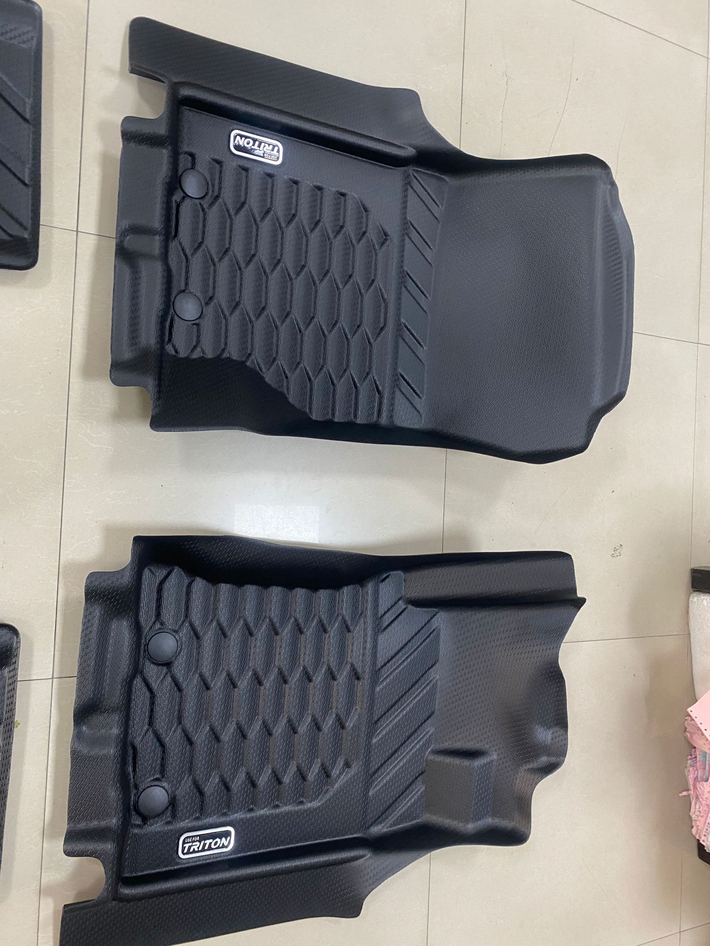 Triton Four-Door Right-Hand Drive 2023 Car-Specific Floor Mats Triton2024 Right-Hand Drive 4-Door Tpe Floor Mats Pickup Mats