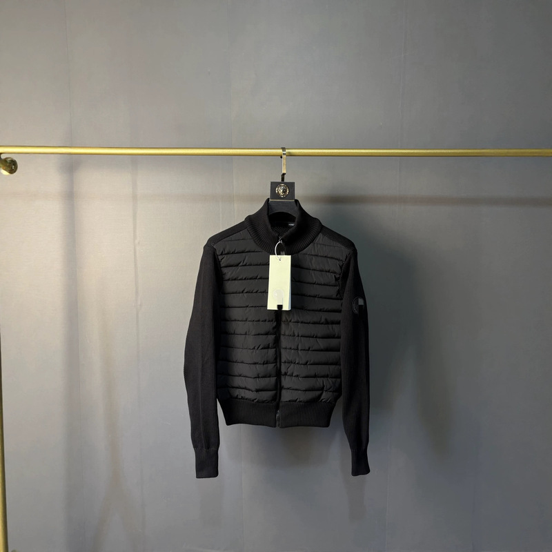 New autumn and winter collection: oversized knitted down jacket with a stand-up collar, mid-length, fashionable, trendy, casual, and available in unisex and couple styles New autumn and winter collection: oversized knitted down jacket with a stand-up collar, mid-length, fashionable, trendy, casual, and available in unisex and couple styles