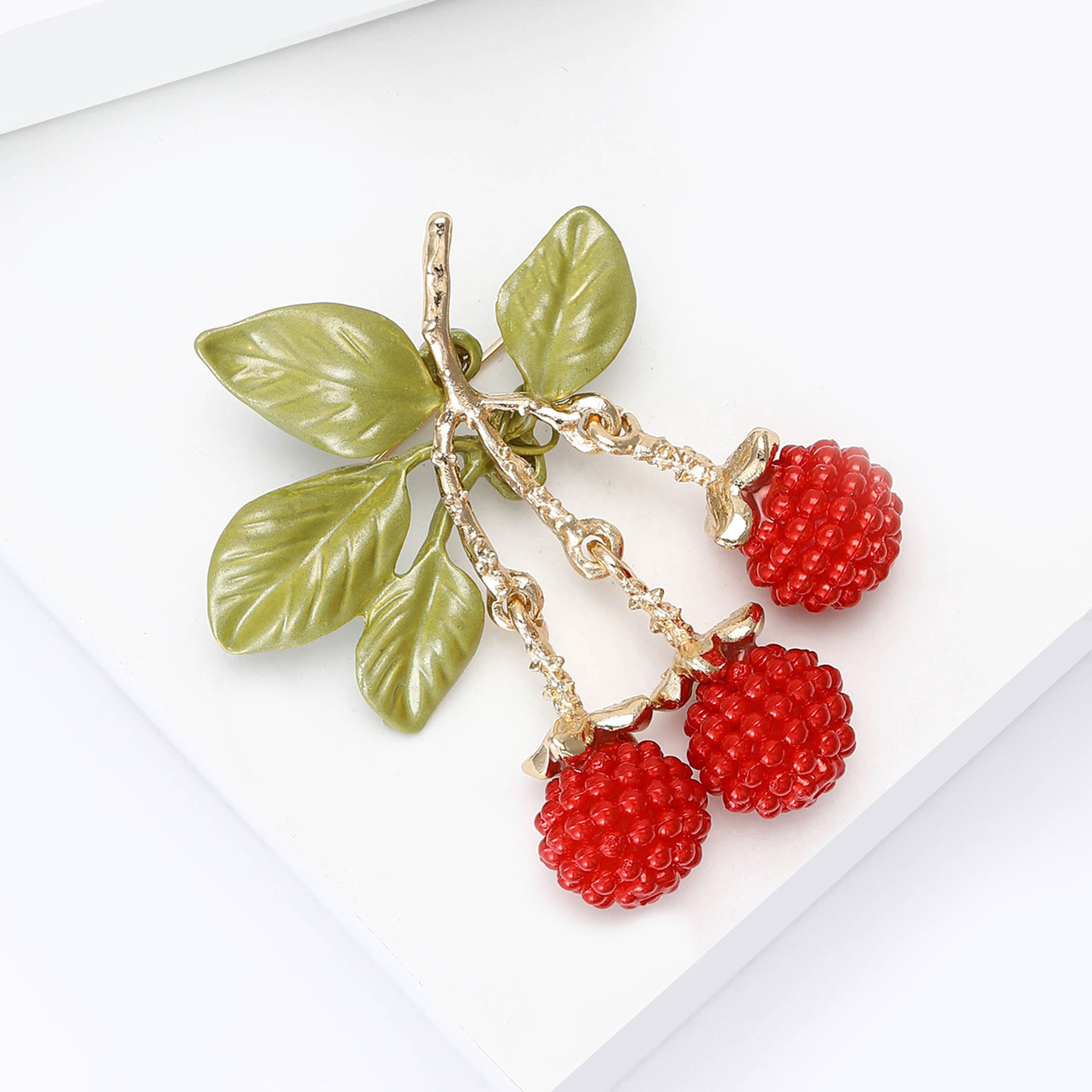 New European and American Style Cross-Border Enamel Blackberry Fruit Pendant Brooch Fresh Suit Clothing Women's Corsage Jewelry Pin