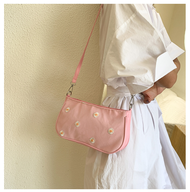 127g Weight Polyester Lining Material Zipper Closure Type Single Shoulder Strap Strap Type Shoulder Bag Bags Type Casual Occasion Pu Leather Material Daisy Pattern All Seasons Season Women's Gender Vacation Style Dumpling Shape Shape Small Size Women's Small Pu Leather Daisy Vacation Dumpling Shape Zipper Shoulder Bag 13