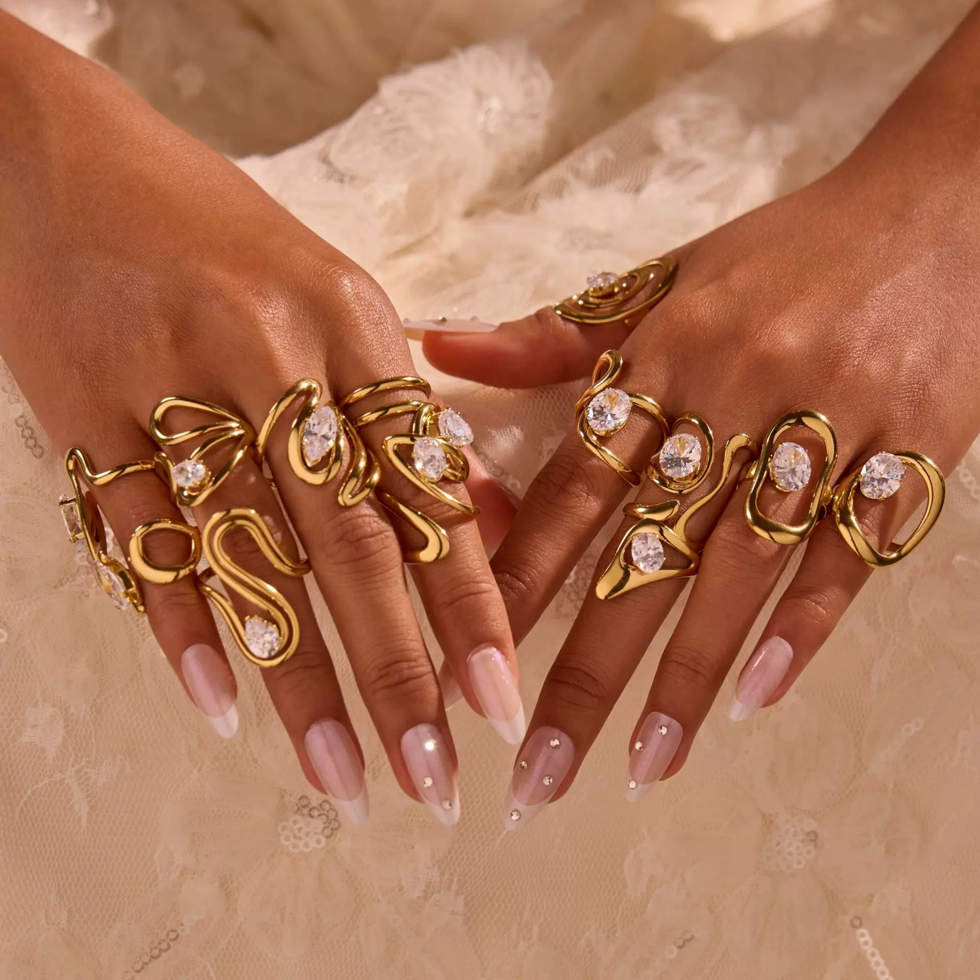 欧美跨境时尚精致锆石戒指不锈钢戒指镀18K金百搭设计感手饰批发