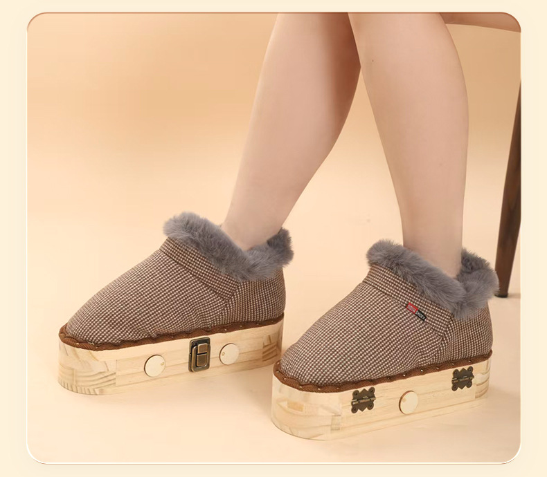 Moxibustion Shoes Foot Warming Moxa Device Wooden Home Use with Moxa Stick Box in use