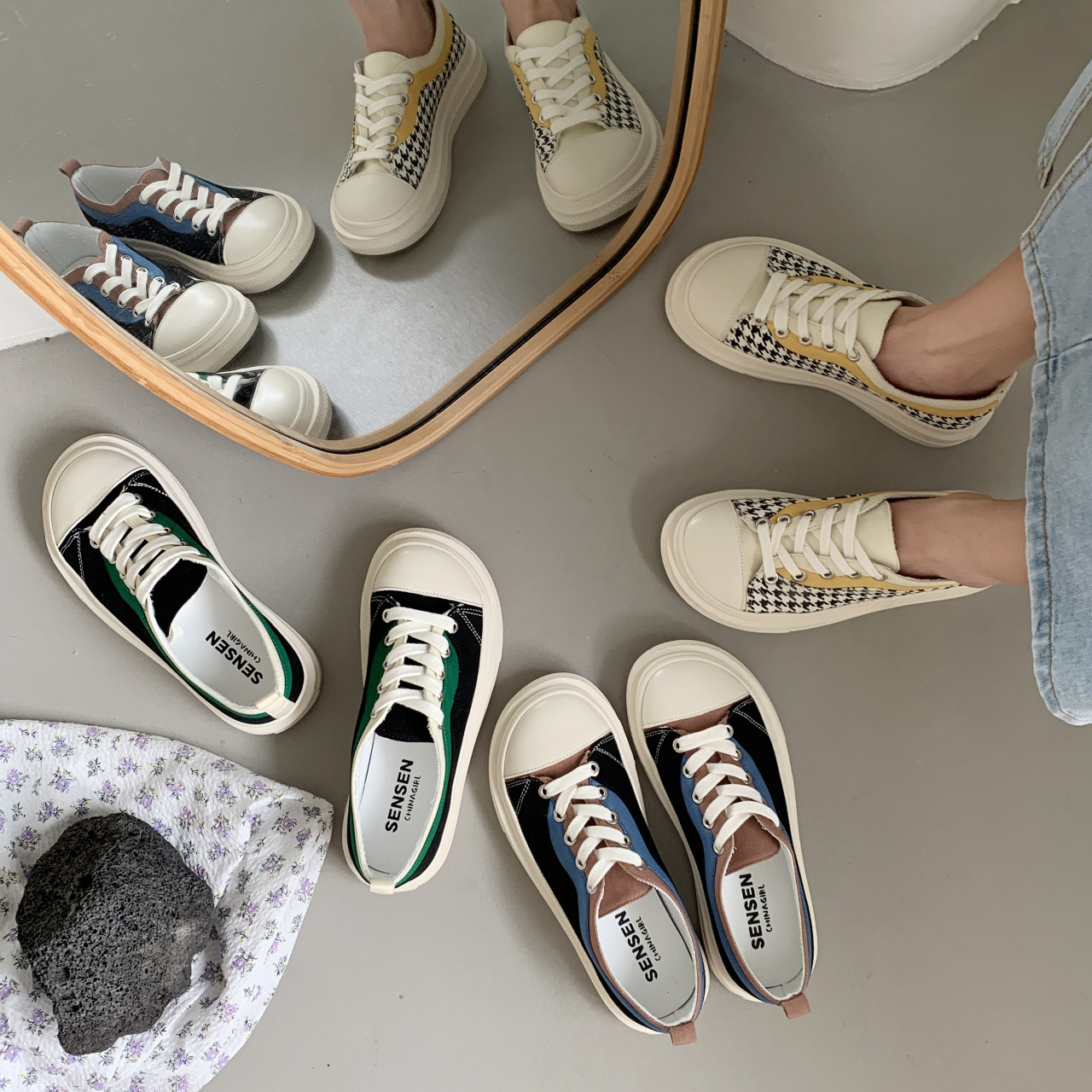 Korean students net red canvas shoes female summer 2021 new INS wind big lattice lace leisure canvas single shoes