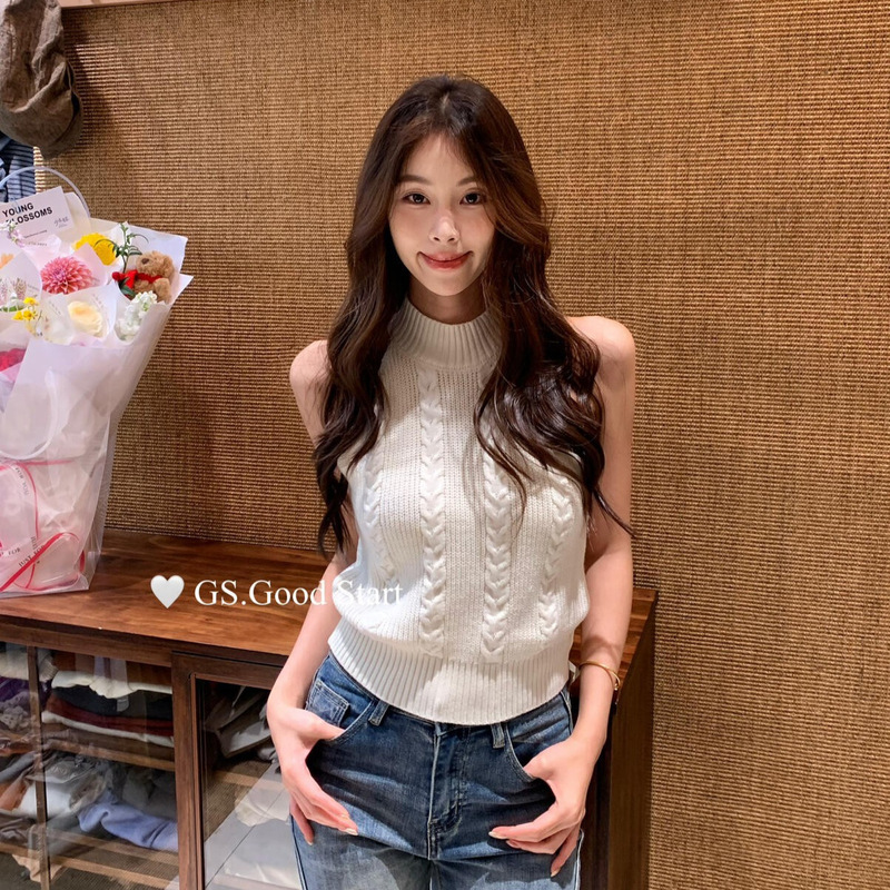 Early Autumn Korean Style Pure Lusty Temperament Twist Layered Sleeveless Knitted Vest Sweater for Women