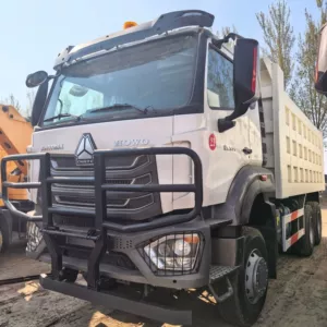Sinotruk HOWO NX, 371 at gücünə malik, torpaq daşıyan yük maşını