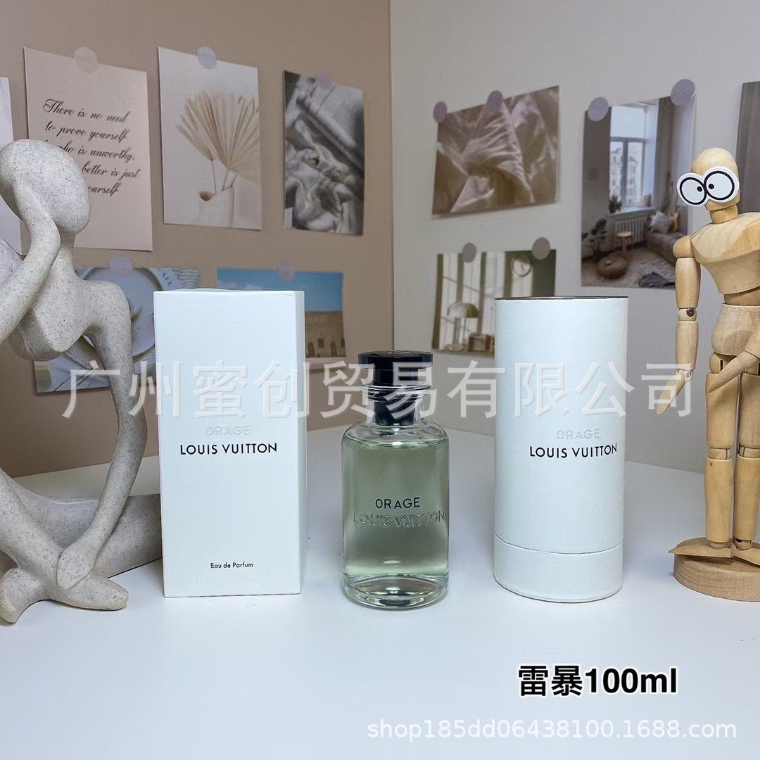 Marca vietnamita No Man 's Land Blue Wind Bell Peras británicas Negro Blanco Teddy Bear Rose Water Rojo 540 Perfume