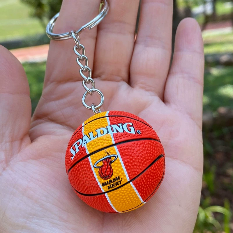 Ключница-баскетбол, мини-подвеска PVC 3,5 см, дизайны команды и игрока