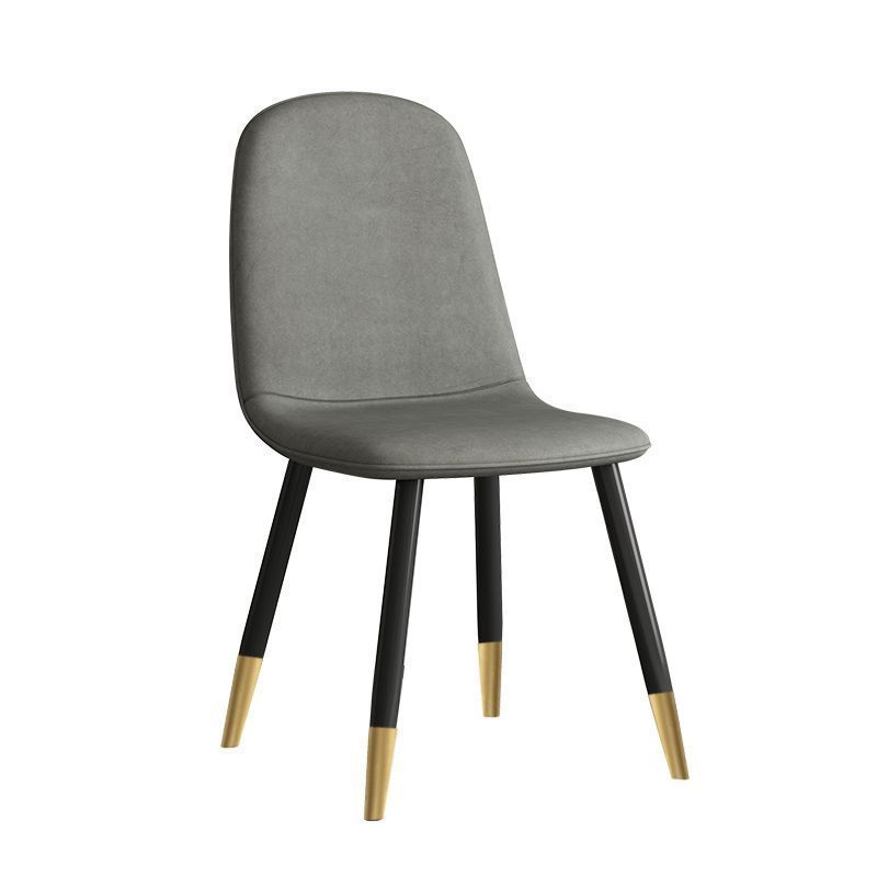 Sillas de comedor sillas de ocio domésticas nórdicas lujosas sillas de respaldo de hierro forjado modernas y simples sillas de mesa de negociación sillas de comedor