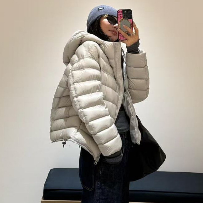Couple's Style Teflon 90 White Duck down Hooded Ribbed down Jacket for Women, Autumn/Winter 2025, Lightweight, Convenient, Warm Short Coat Couple's Style Teflon 90 White Duck down Hooded Ribbed down Jacket for Women, Autumn/Winter 2025, Lightweight, Convenient, Warm Short Coat