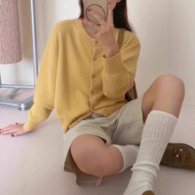 2025新款女圆领纯色宽松时尚简约气质爱心纽扣纯羊毛针织开衫外套