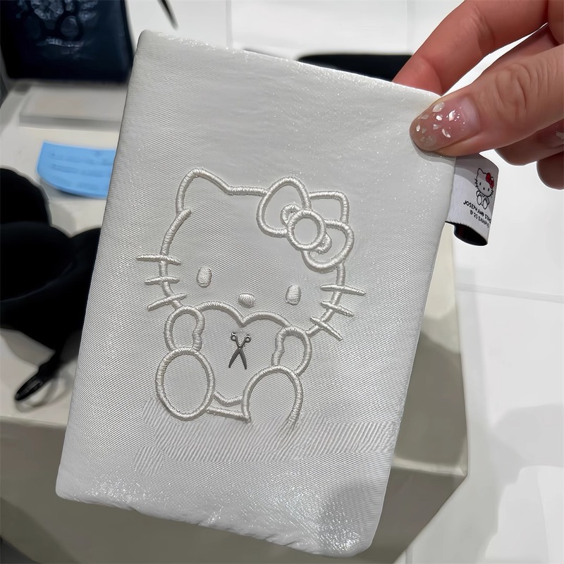 可爱hellokitty银色护照夹多功能卡包出国旅行机票身份证件收纳包|undefined