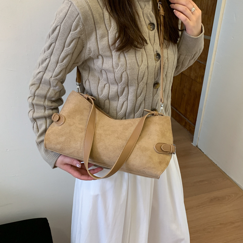 Nicho coreano de hombro único bolso de brazo retro mochila de seda otoño y invierno 2025 nuevo estilo ocio viaje bolsa de mano