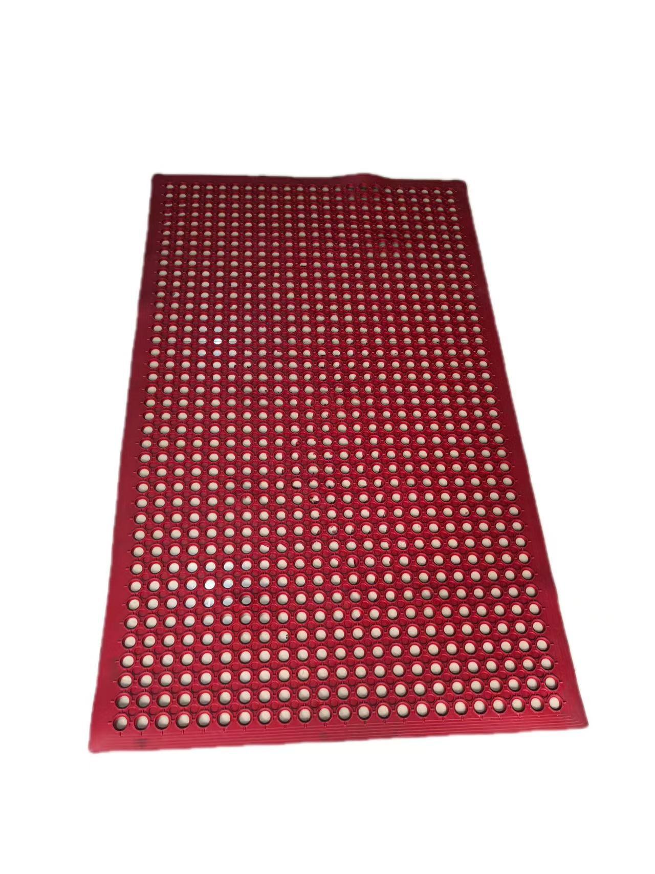 Kitchen oil-resistant and non-slip perforated drainage mat, workshop drainage perforated mat, rubber perforated mat for farms and ski resorts