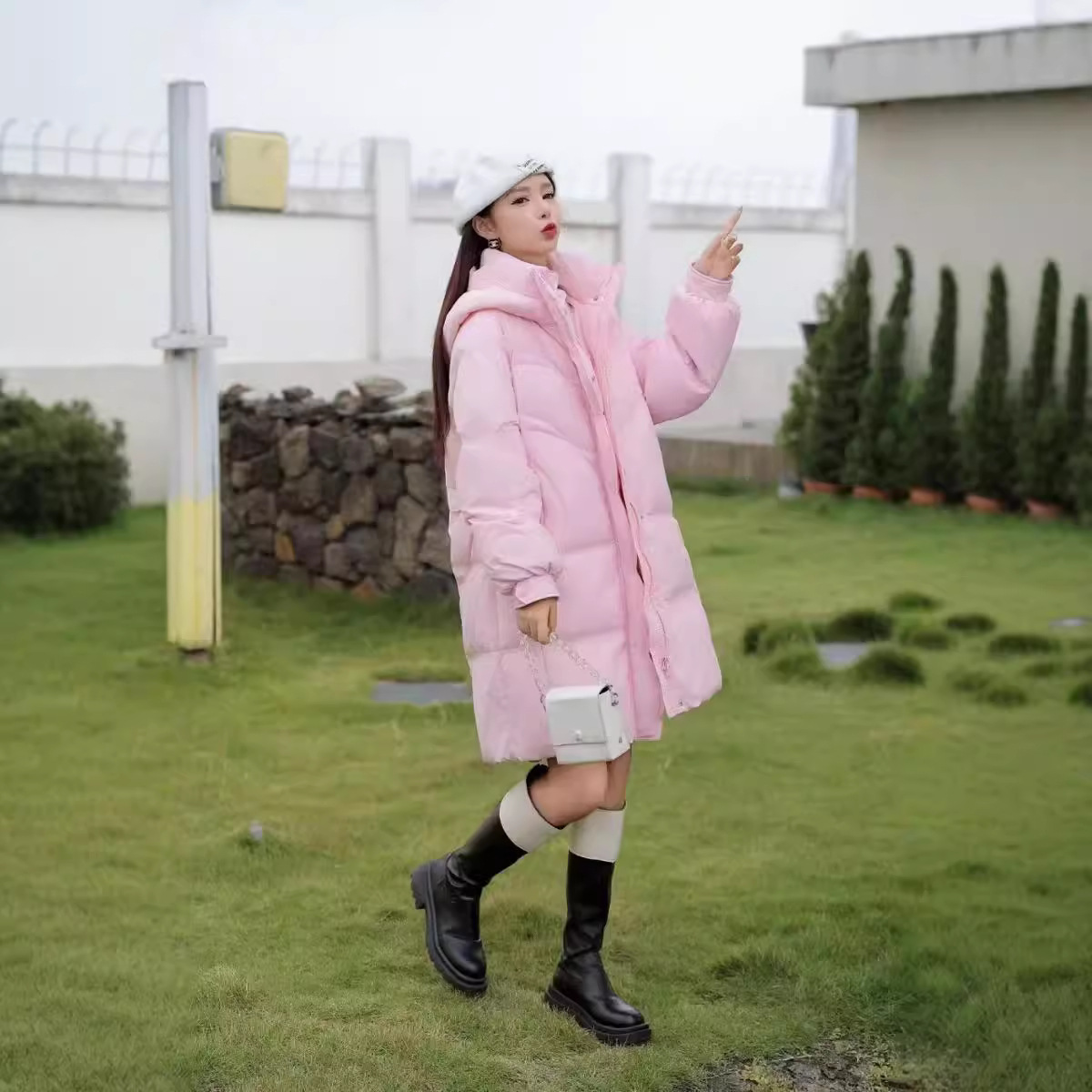 2024 겨울 새로운 롱 다운 재킷 여성용 후드 버드 패딩 느슨한 웨이브 패션 화이트 오리 다운 따뜻한 코트