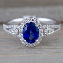������Ʒ ����ֱ���羳ŷ�������Ƕ����ʯ��ָ ʱ�о���Ůʽ����